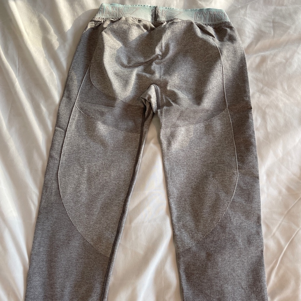 Light grey with light blue band Gymshark Capri leggings